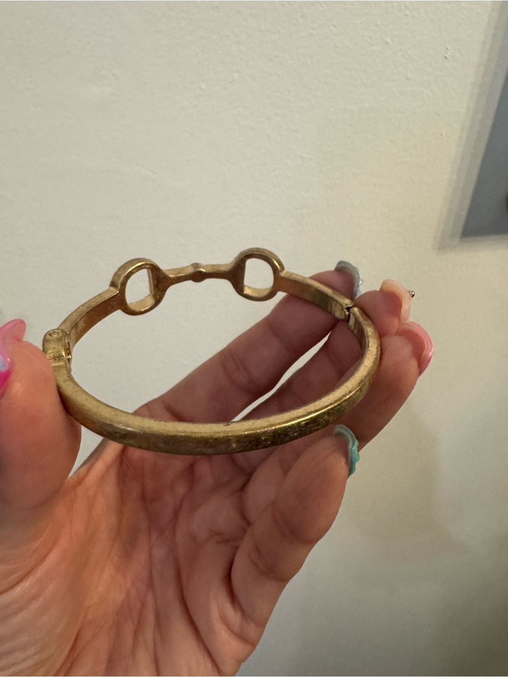 Gold Rhinestone Bracelet - Picture 4 of 4